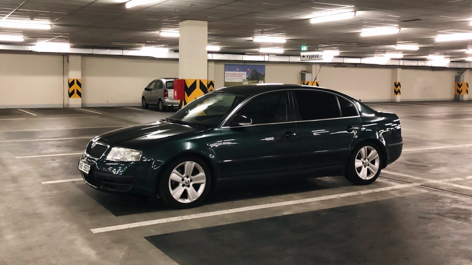 Skoda Superb 2.5 tdi V6 2