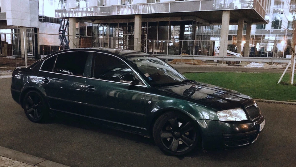 Skoda Superb 2.5 tdi V6 3