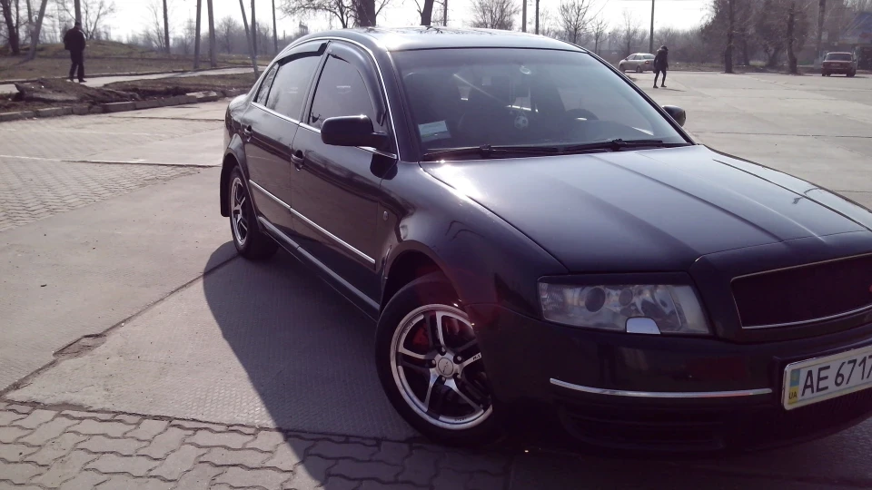 Skoda Superb 2.5 V6 2