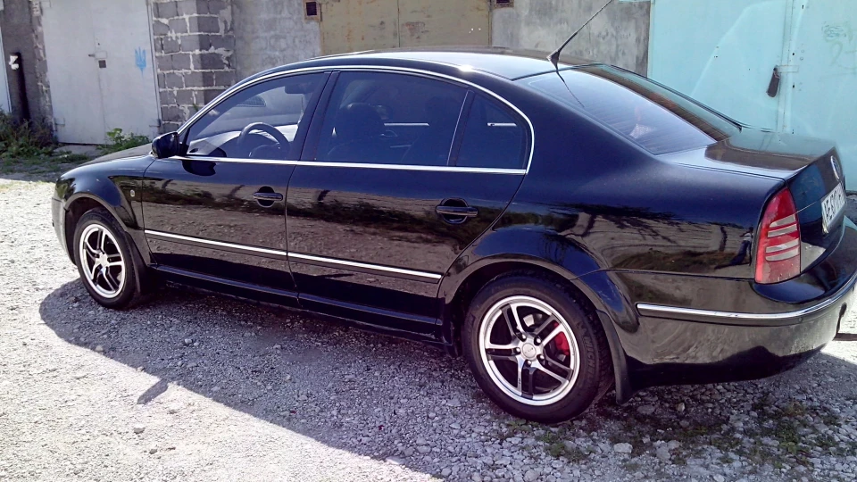 Skoda Superb 2.5 V6 3