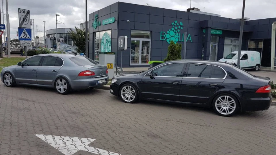 Skoda Superb Басяк 3