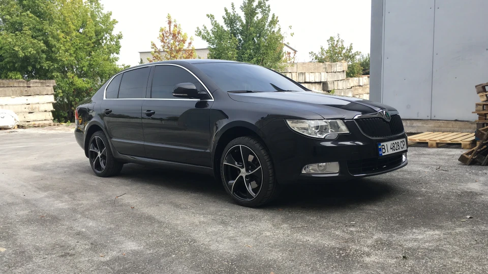Skoda Superb "Black_B"