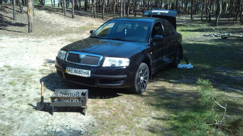 Skoda Superb Black Hunter 2