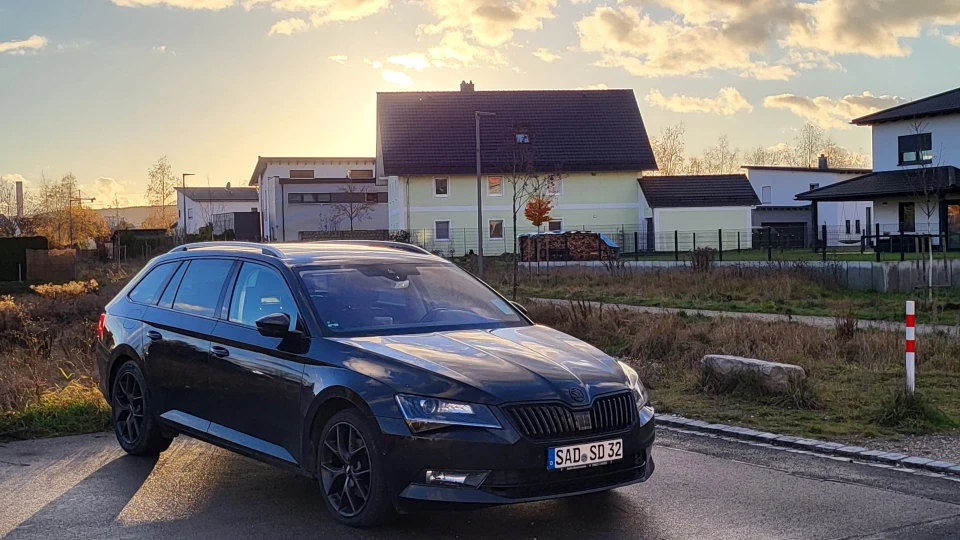 Skoda Superb Чорна блискавка 2.0 дизель 2