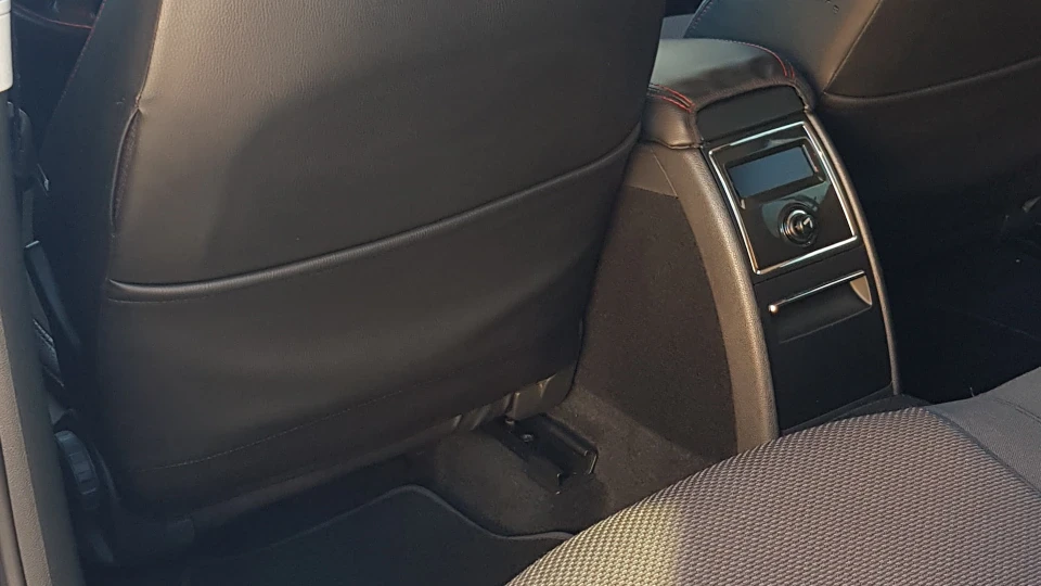 Skoda Superb чорна блискавка 5