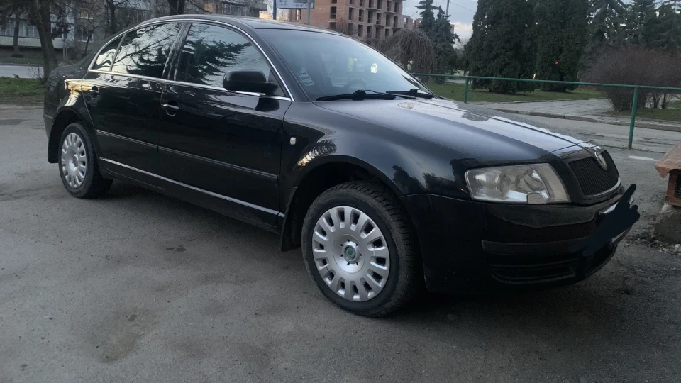 Skoda Superb ♛ чорний дельфін ♛ 3