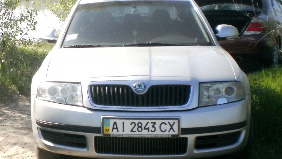 Skoda Superb Grey Bull 2