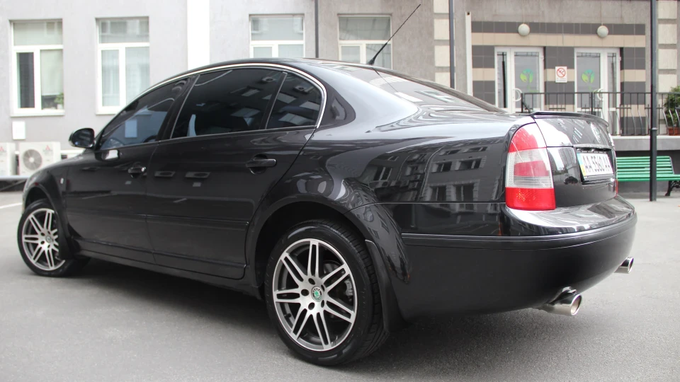 Skoda Superb Milotec 3