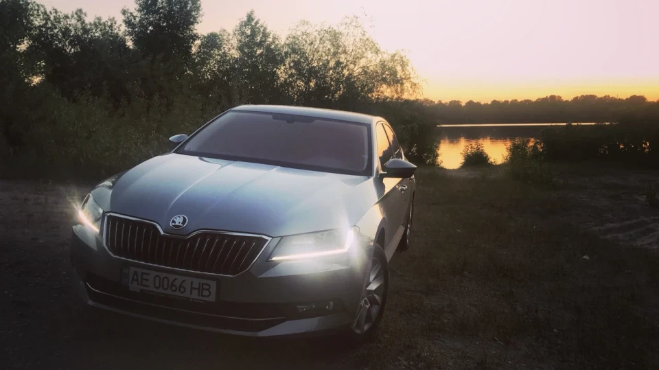 Skoda Superb Mr. Gray 2