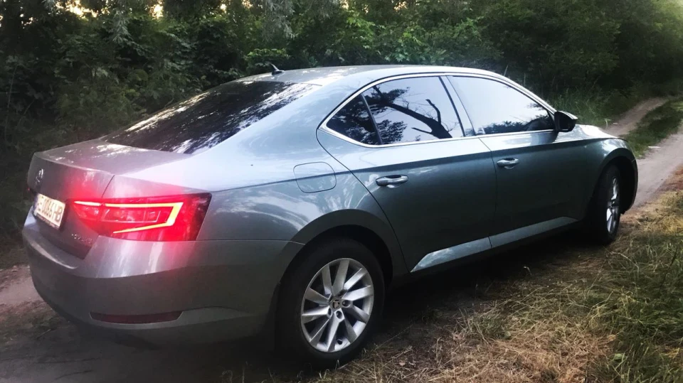 Skoda Superb Mr. Gray 5
