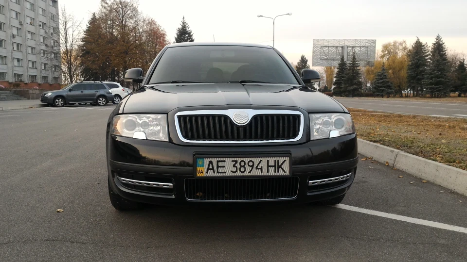 Skoda Superb наземний Boeing 777 4