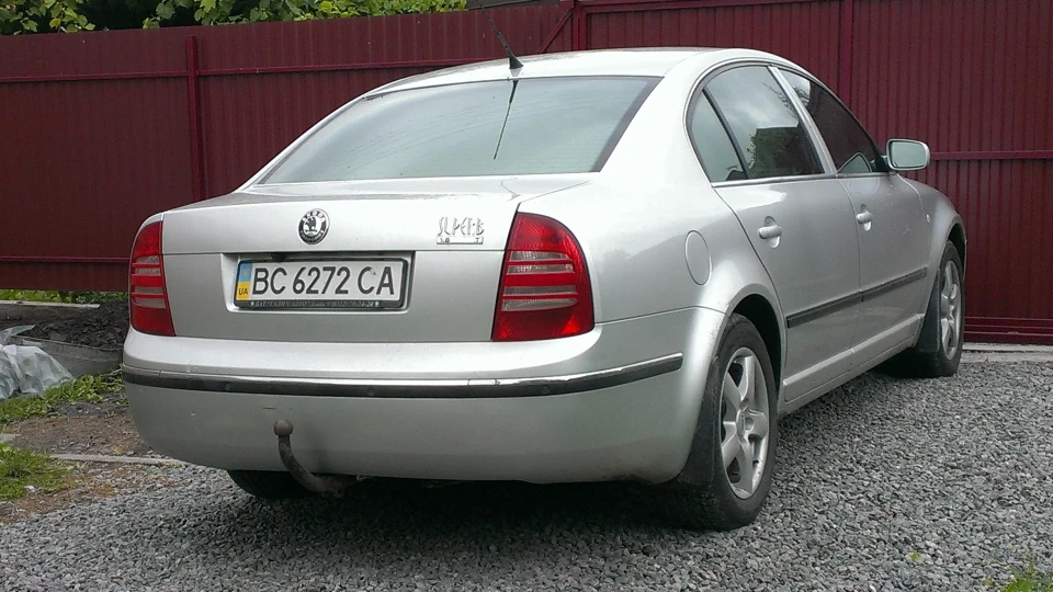 Skoda Superb майже Muscle Car