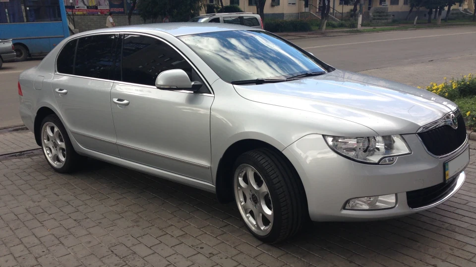 Skoda Superb Срібна куля 2
