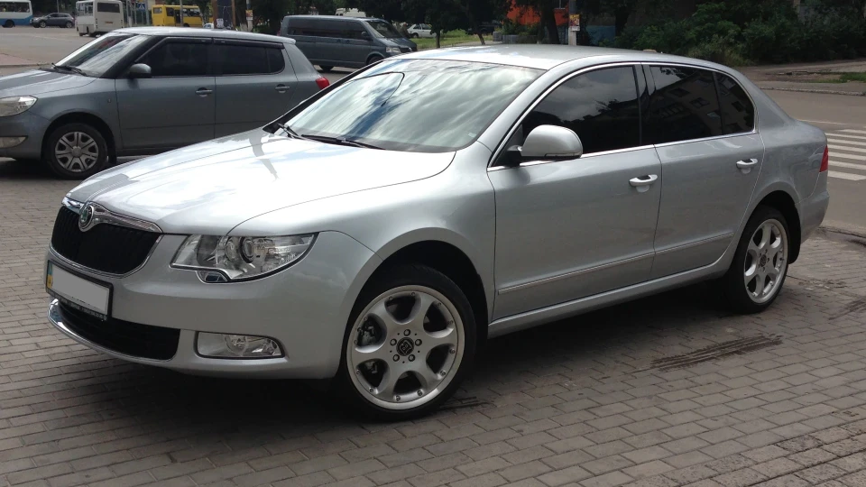 Skoda Superb Срібна куля 3