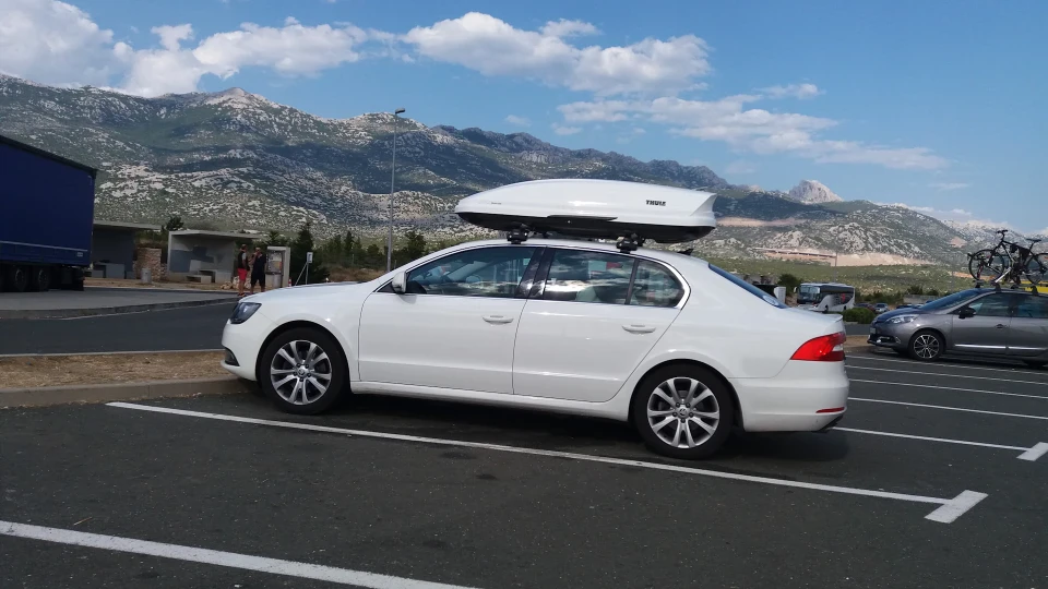 Skoda Superb White whale 3