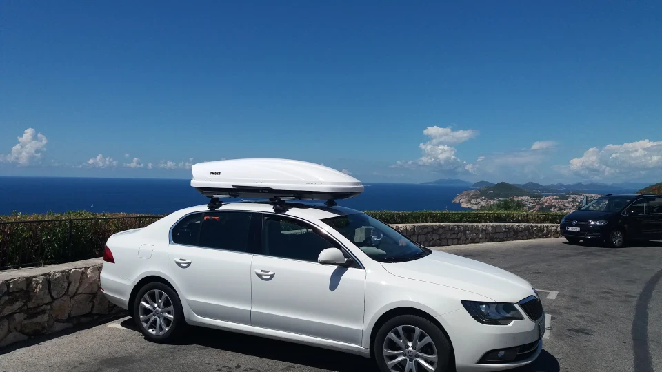 Skoda Superb White whale 4