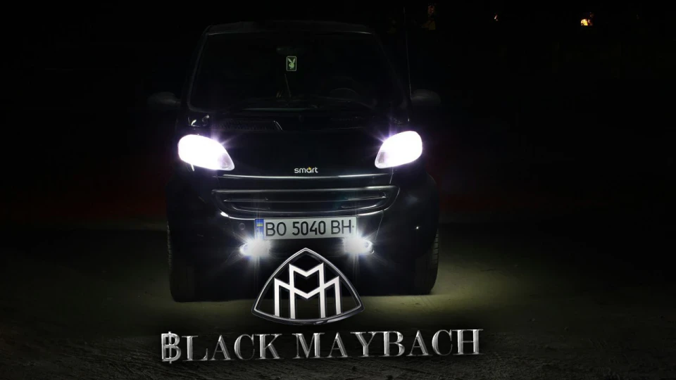 Smart City ฿lack Maybach