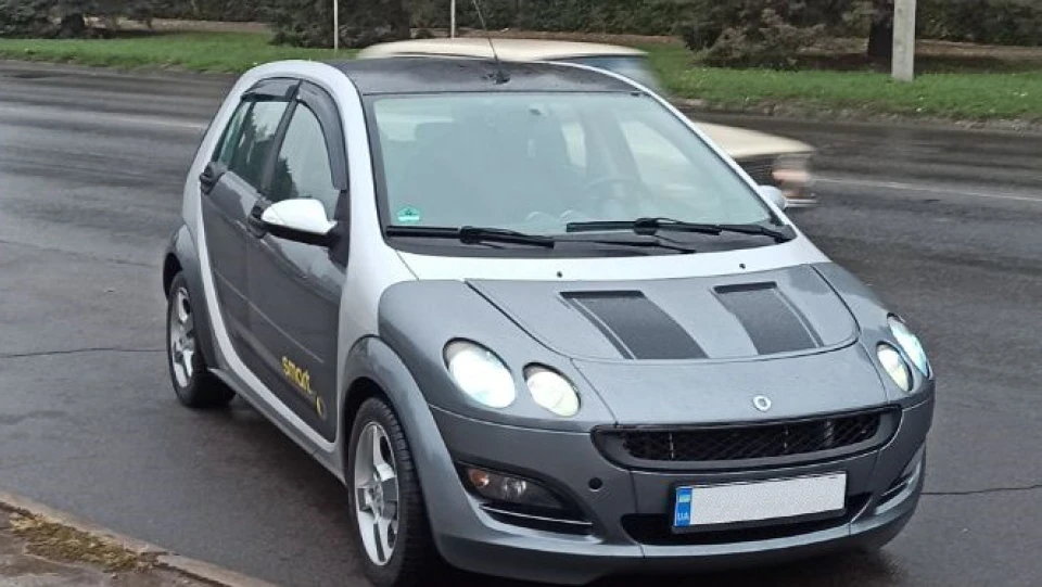 Smart forfour Axi 1.3 2