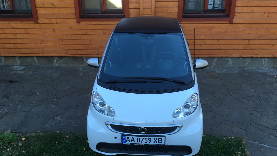 Smart fortwo electric drive Маська 4
