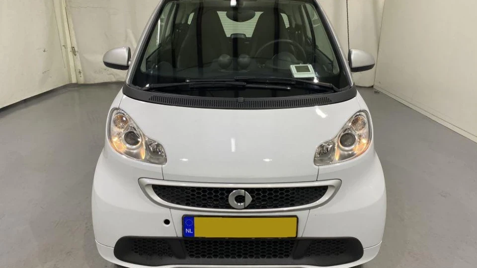 Smart fortwo electric drive Мікроб - 2 )