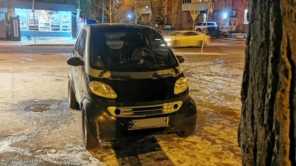 Smart fortwo 4х колісний мотоцикл 2