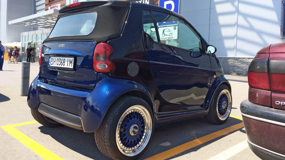 Smart fortwo on BBS RS 16x8.5/7.5