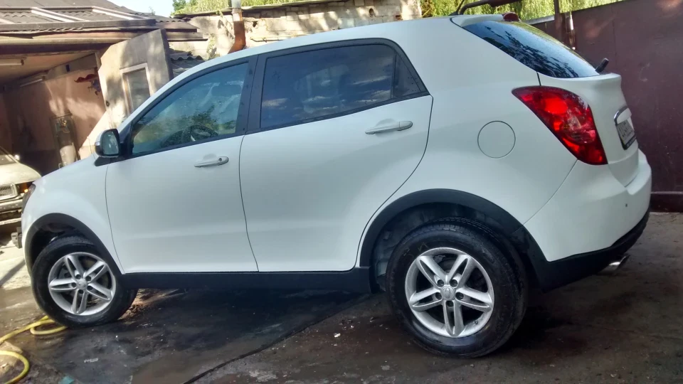 SsangYong Actyon Frosted 4