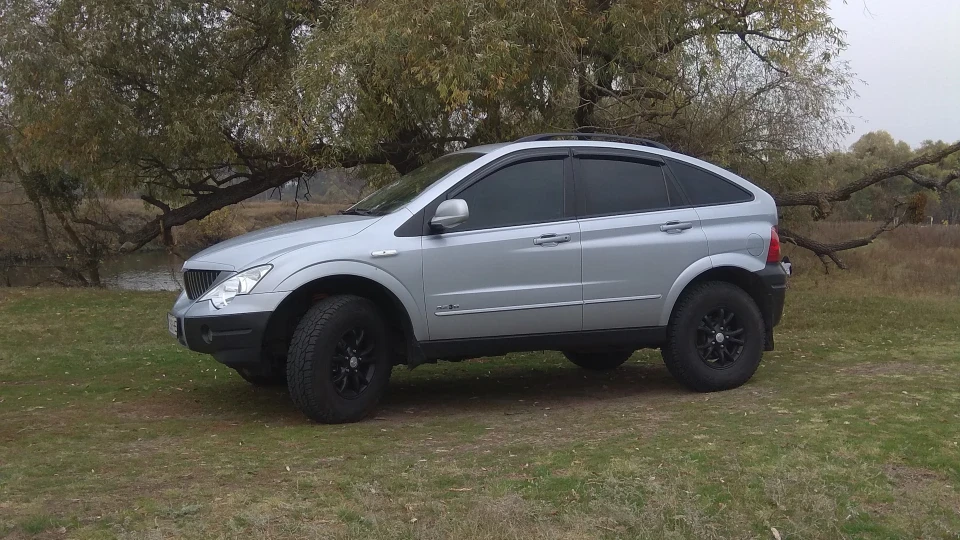 SsangYong Actyon Злітаючий Носоріг