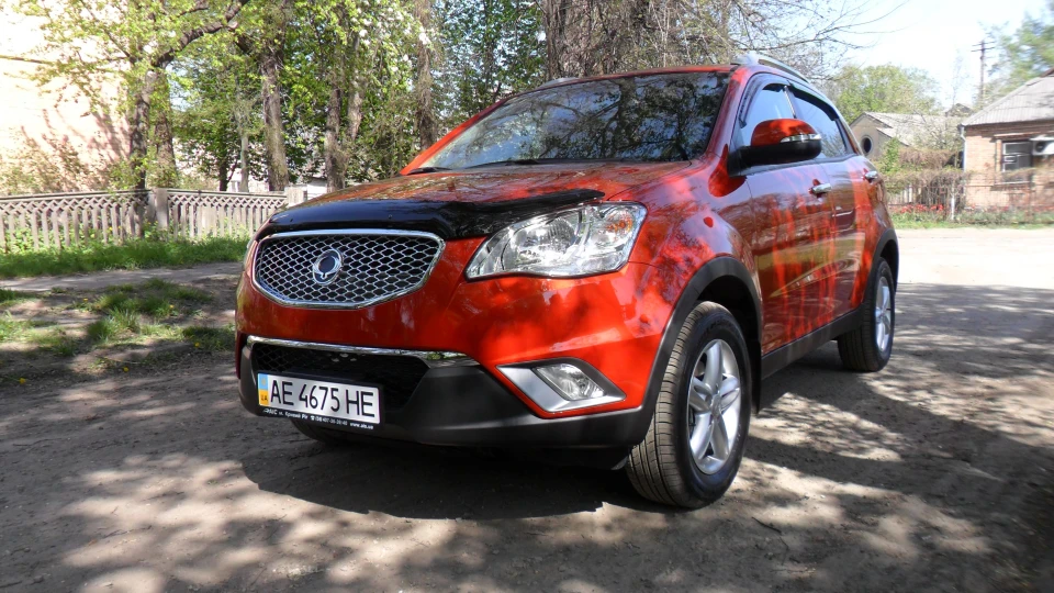 SsangYong Korando помаранче 4