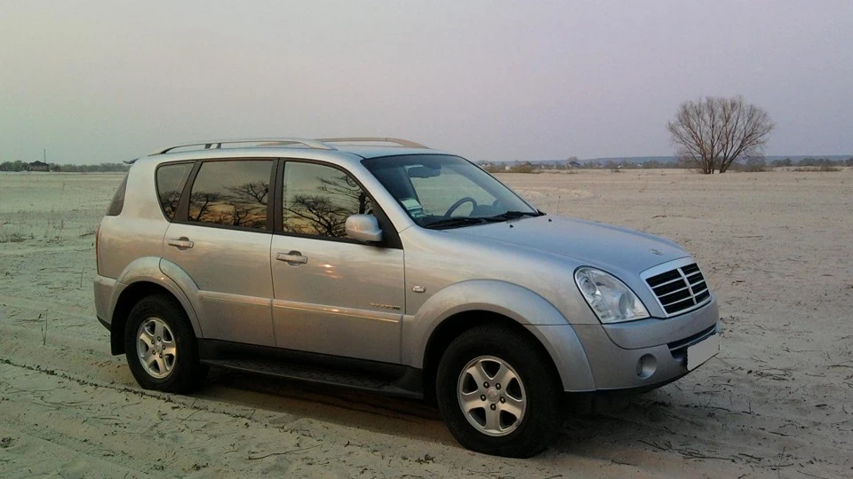 SsangYong Rexton 2.7 турбо - дизель, АКПП 3