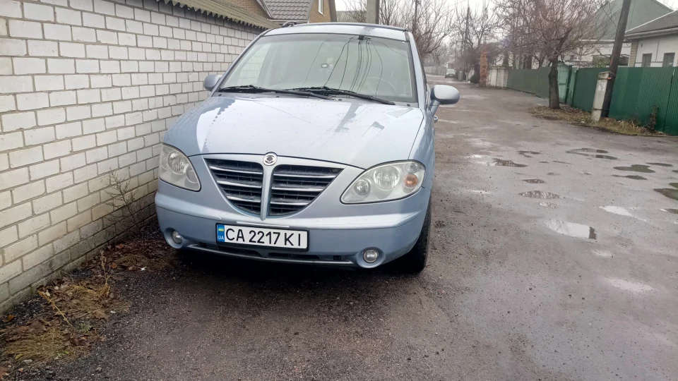 SsangYong Rodius турист