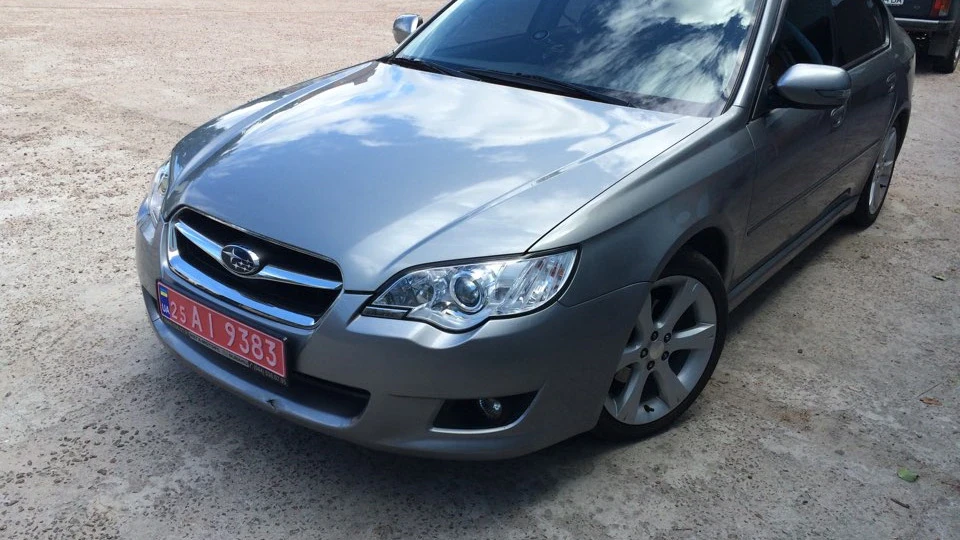 Subaru B4