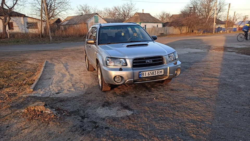 Subaru Forester 2.0 turbo Ideal 2