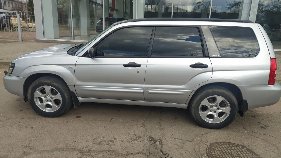 Subaru Forester 2.0 turbo S 177 AT 2