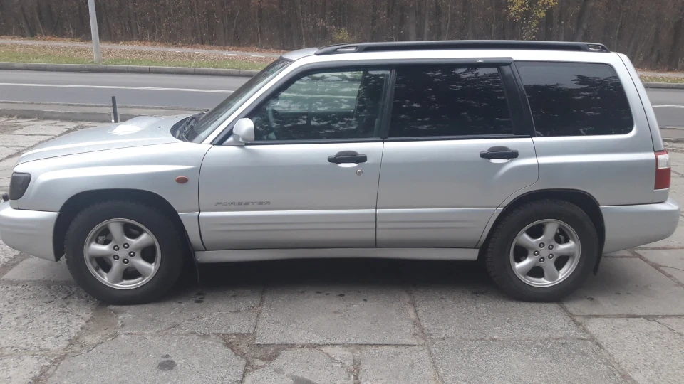 Subaru Forester 2.0 turbo 2