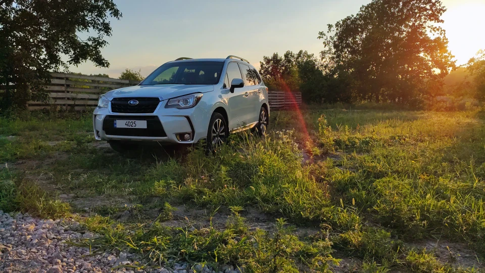 Subaru Forester 2.0 XT Touring 3