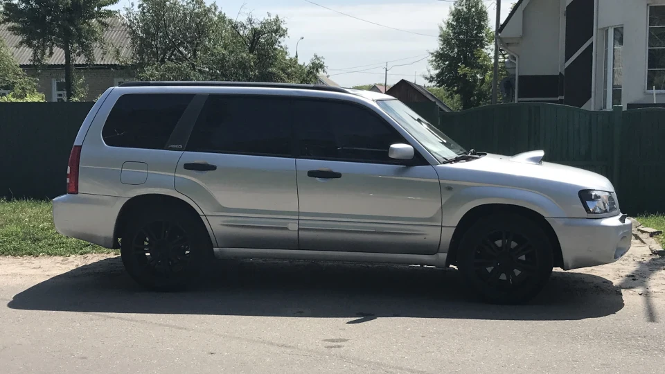 Subaru Forester 2.0 XT 2