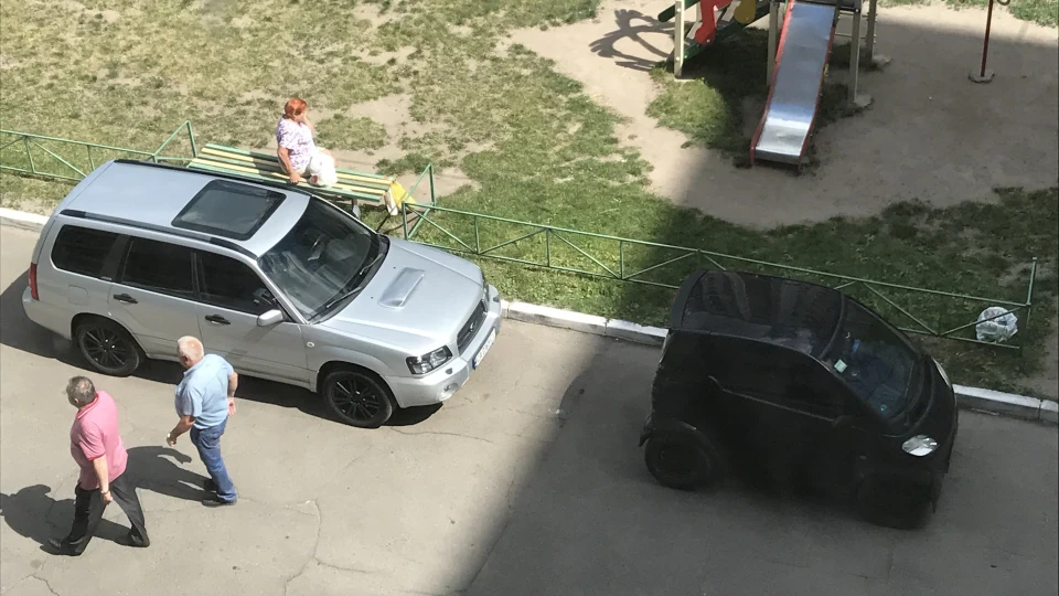 Subaru Forester 2.0 XT 4