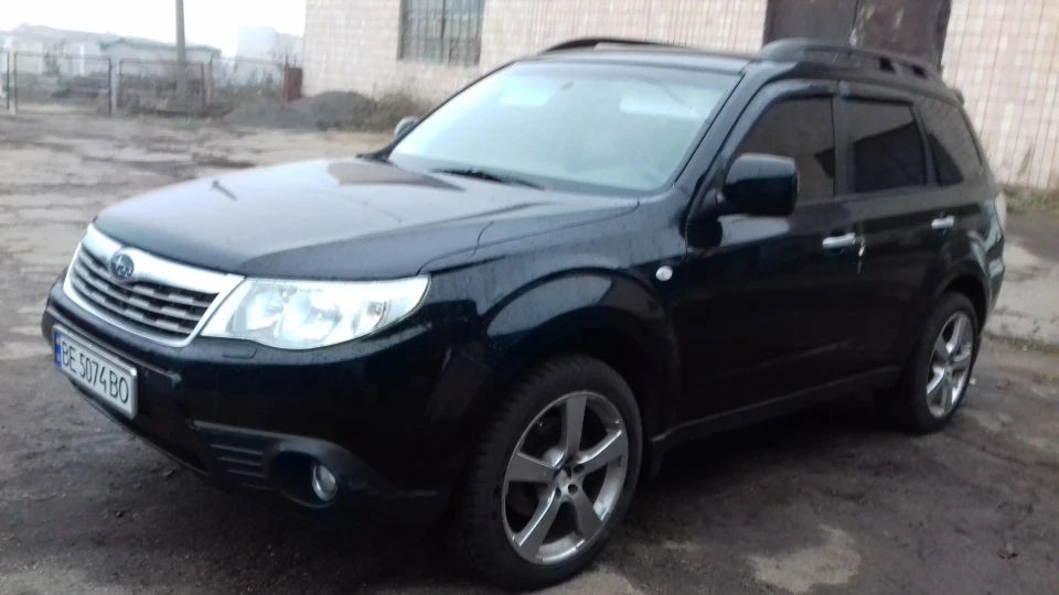 Subaru Forester 2.5 атмо