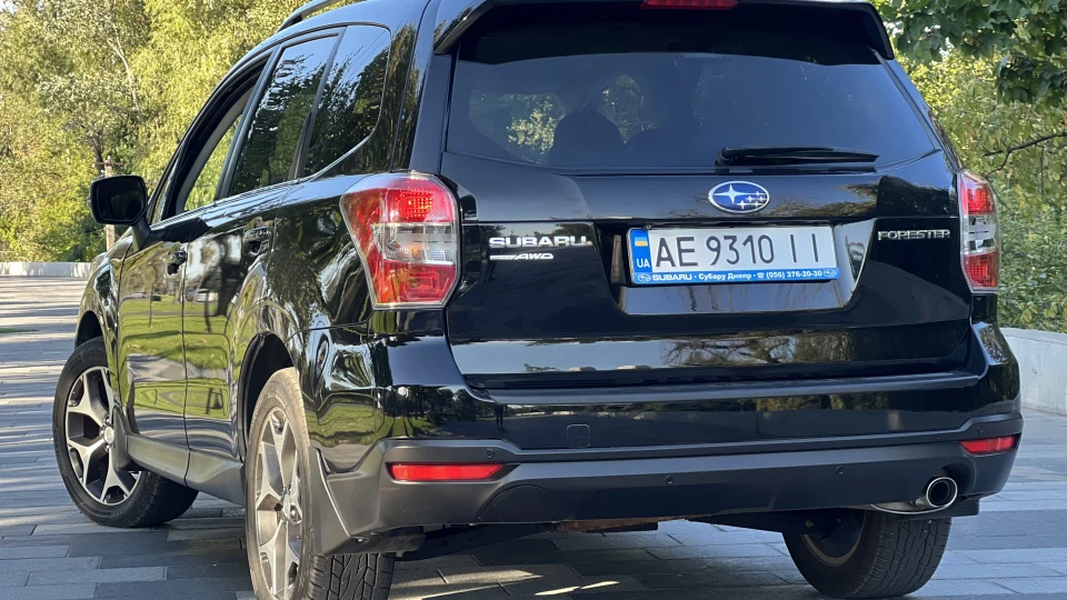 Subaru Forester 2.5 Europe (SJ) 4