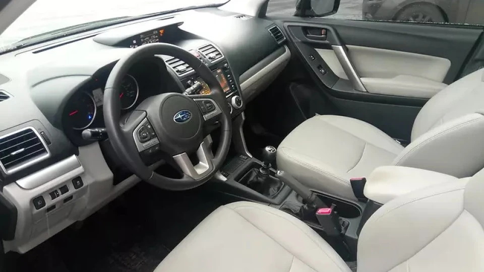 Subaru Forester 2,5 мех США 2