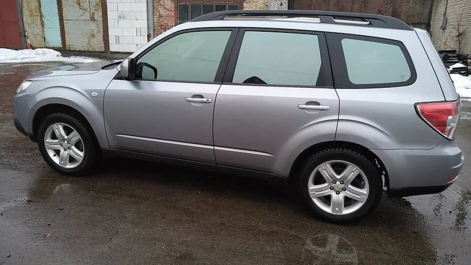 Subaru Forester 2.5 MT 2