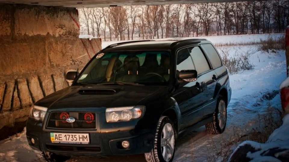 Subaru Forester 2.5 Turbo 5