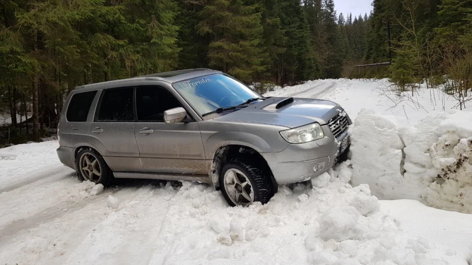 Subaru Forester 2.5 турбофор) 3