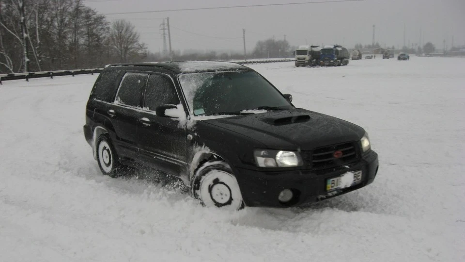 Subaru Forester 2.5 XT MT 2