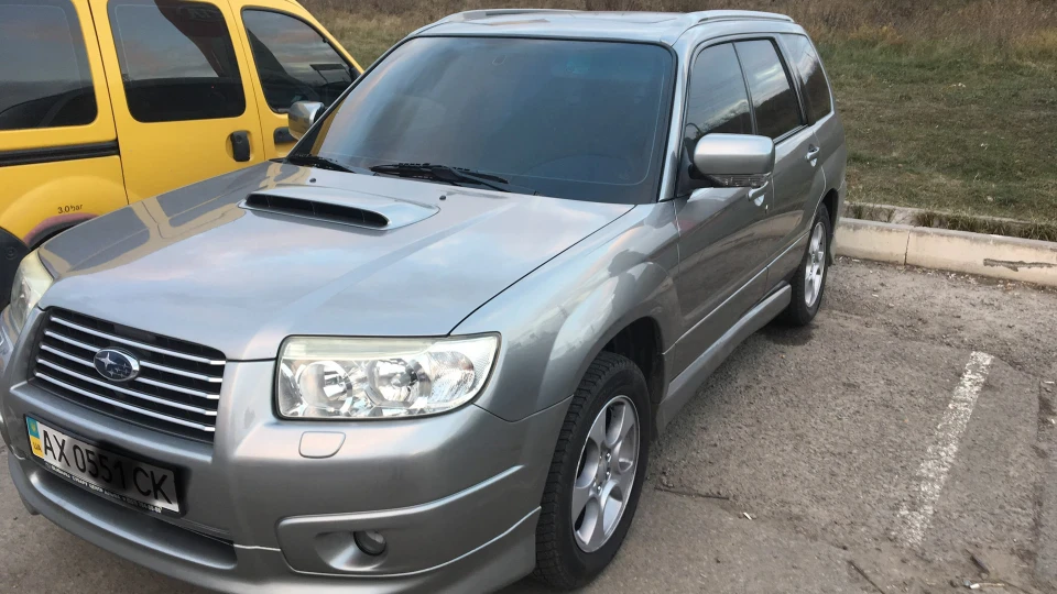 Subaru Forester 2,5 XT 2
