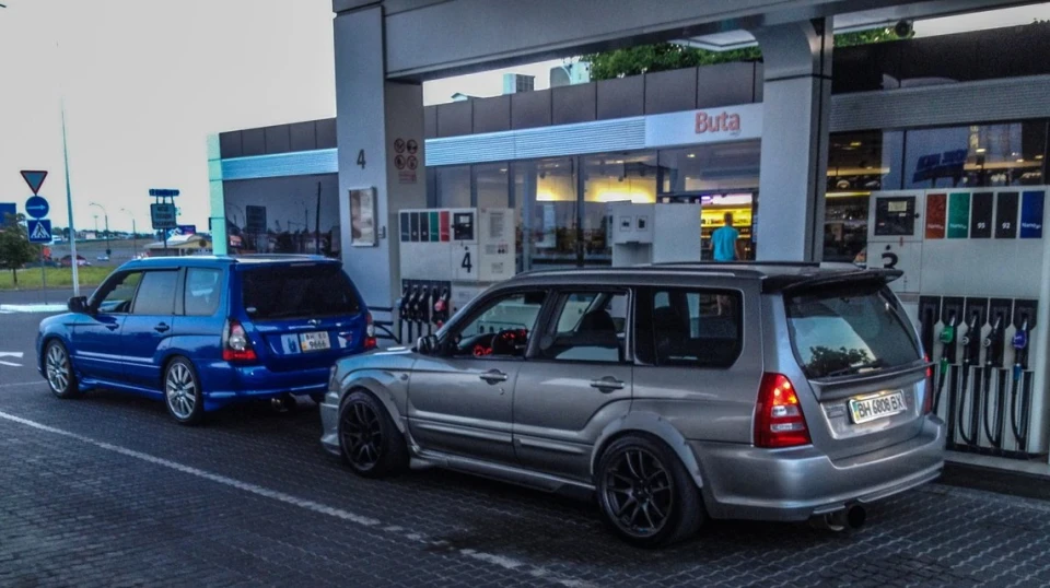Subaru Forester 6MT DCCD inside 4