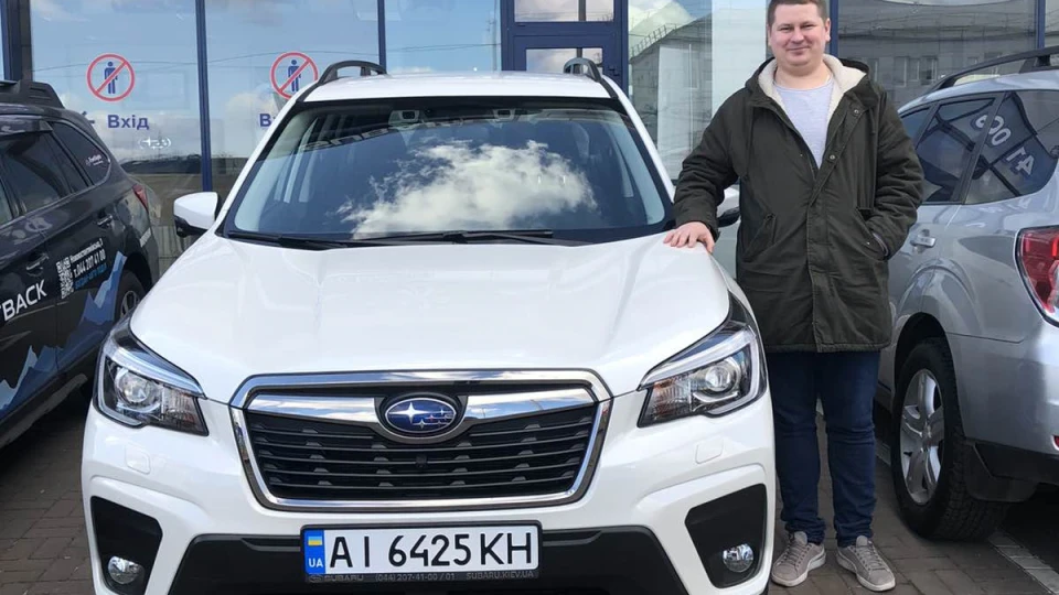 Subaru Forester Білий перламутр 2
