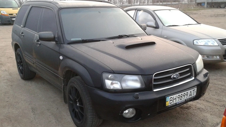 Subaru Forester Чорна 2.0ХТ 2