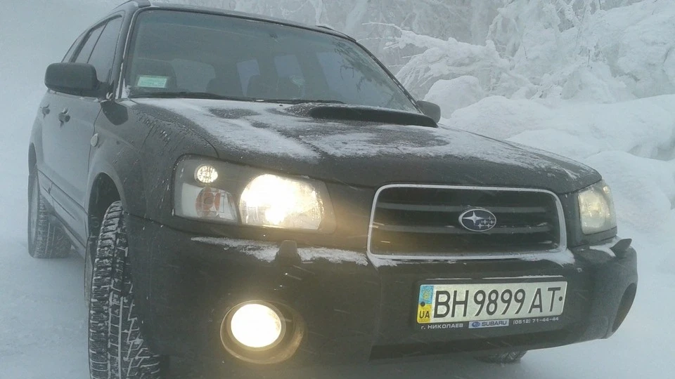 Subaru Forester Чорна 2.0ХТ 4